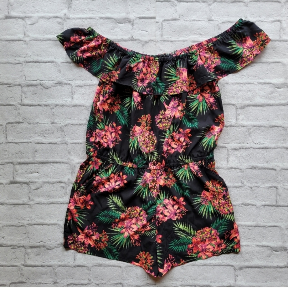 Arizona Jeans floral pink and black romper size xl